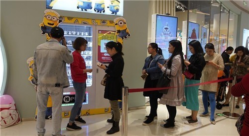 開業(yè)3天業(yè)績達32萬的“黑”店，為什么寧愿排隊也要去？