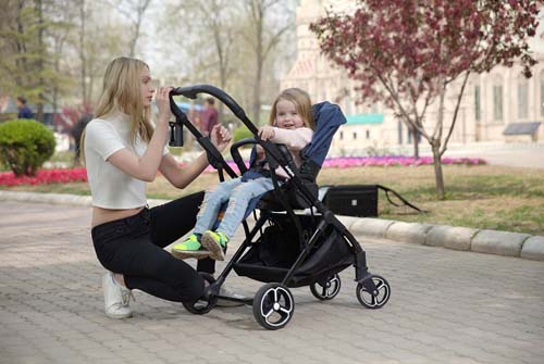 拒絕安全隱患，家長們必不可少的嬰兒推車該有哪些功能2