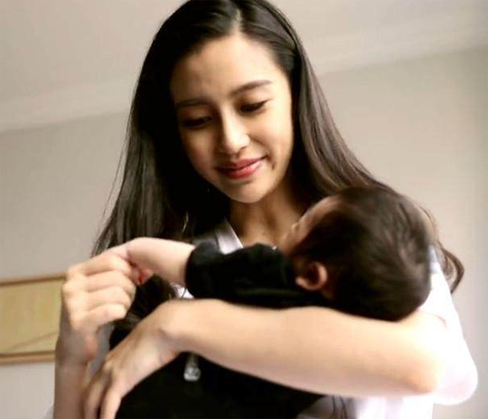 小海綿嬰兒時照片