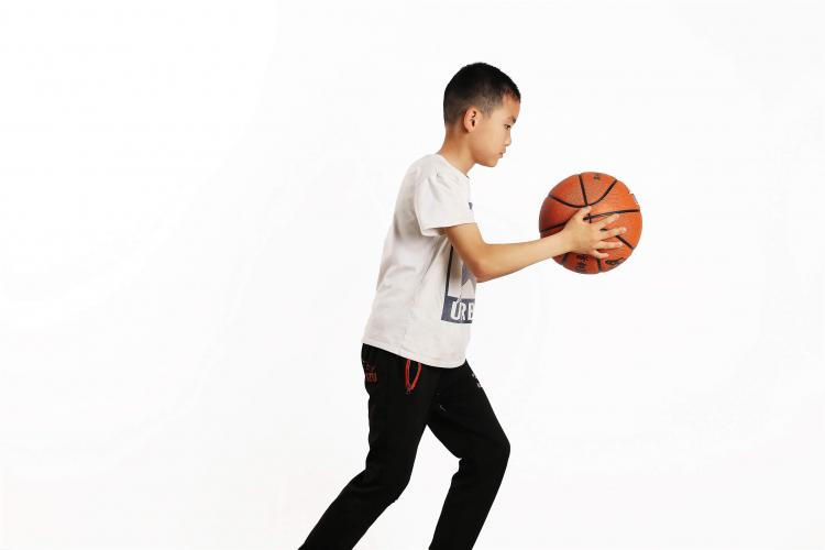 你的童年經(jīng)歷如何影響孩子的養(yǎng)育？