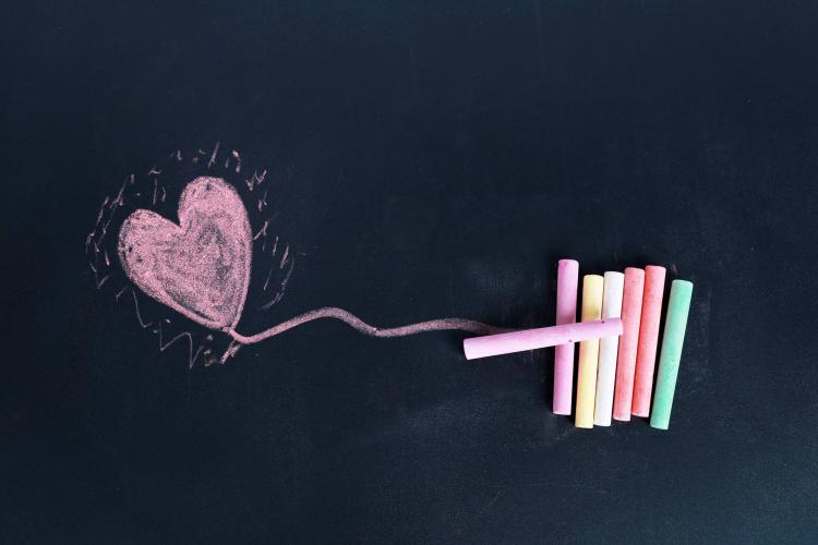 粉筆“押寶”線下班，能否延續(xù)線上的高增長？