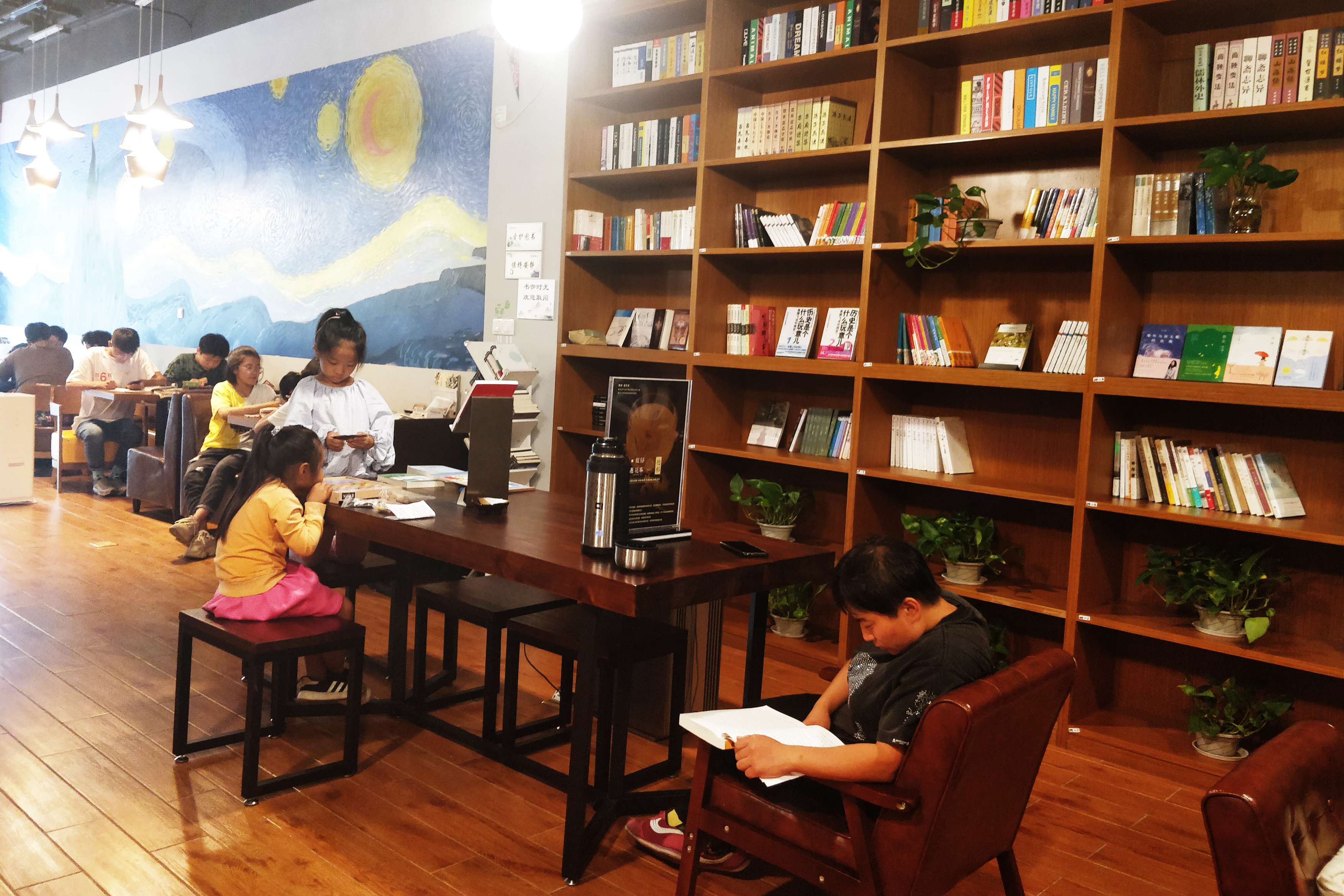 “醫(yī)、養(yǎng)、教”托育模式能解放中國(guó)父母嗎？