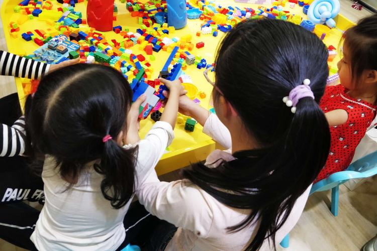 中國(guó)積木市場(chǎng)競(jìng)爭(zhēng)激烈，誰(shuí)在分食樂(lè)高的份額？