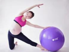 疫情期間 請收下這份孕期“吃+動”平衡小錦囊