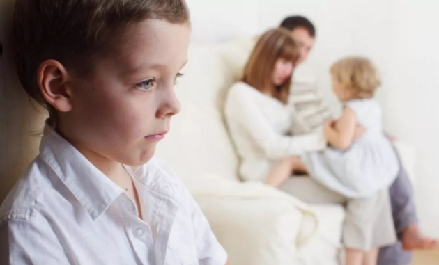 孩子不合群怎么辦？這樣玩游戲?qū)＃⒅危⒑⒆硬缓先?/>
      <div   id=