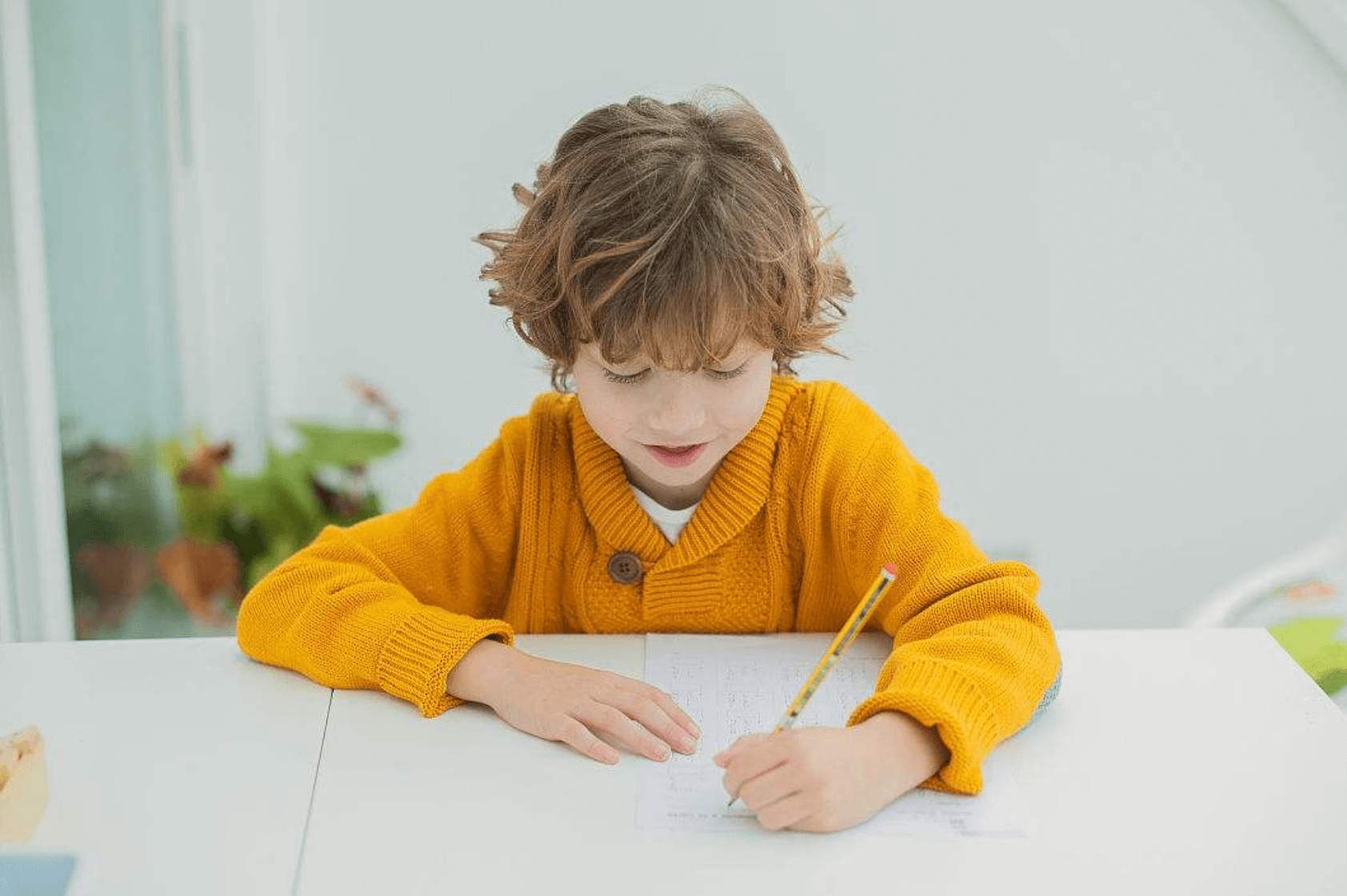 孩子左撇子，媽媽需要做些什么呢？