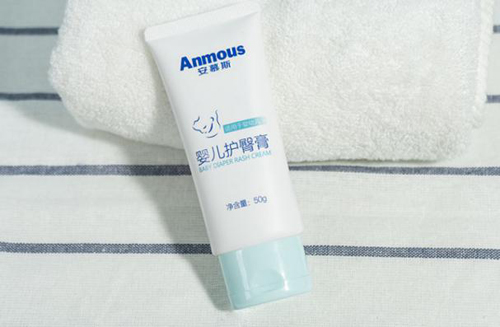 安慕斯嬰兒護(hù)臀膏五效合一 呵護(hù)嫩肌膚