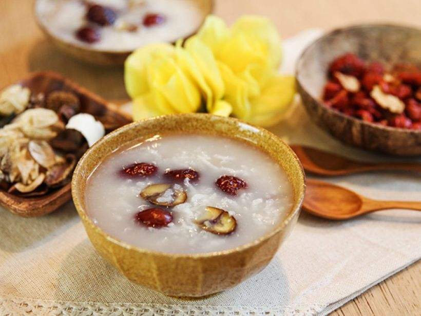 冬天到了，多給孩子喝這碗補(bǔ)水潤(rùn)燥粥