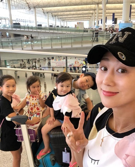 自稱從不坐月子的蔣麗莎，34歲就開始出現(xiàn)后遺癥