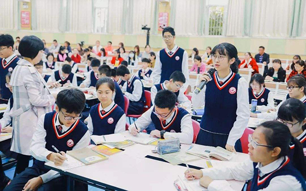 想讓老師多多照顧自家孩子？父母一定要做好這兩件事