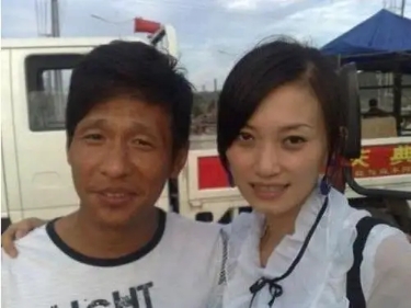 完美避開爸爸的長相，網友：有種“福氣”叫宋小寶家龍鳳胎