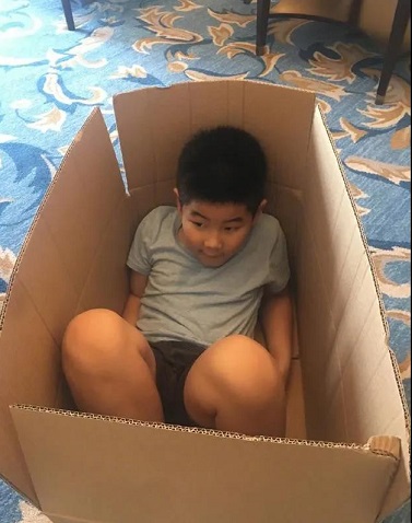 沙溢曬圖“東北宋仲基”發(fā)福，網友催促其減肥