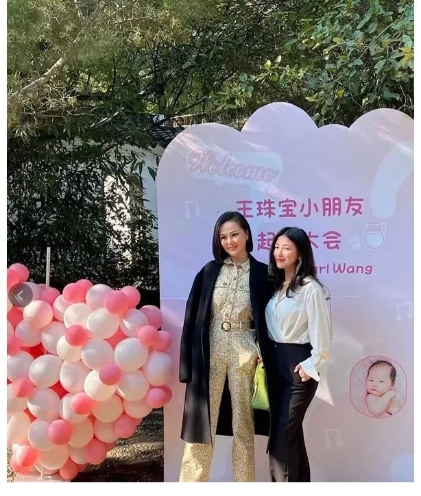 朱珠女兒名字首曝光，貴氣十足