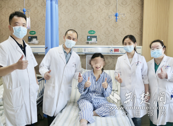 女子孕期尿路長滿結(jié)石 醫(yī)生聯(lián)手排險(xiǎn)情保住寶寶及腎臟